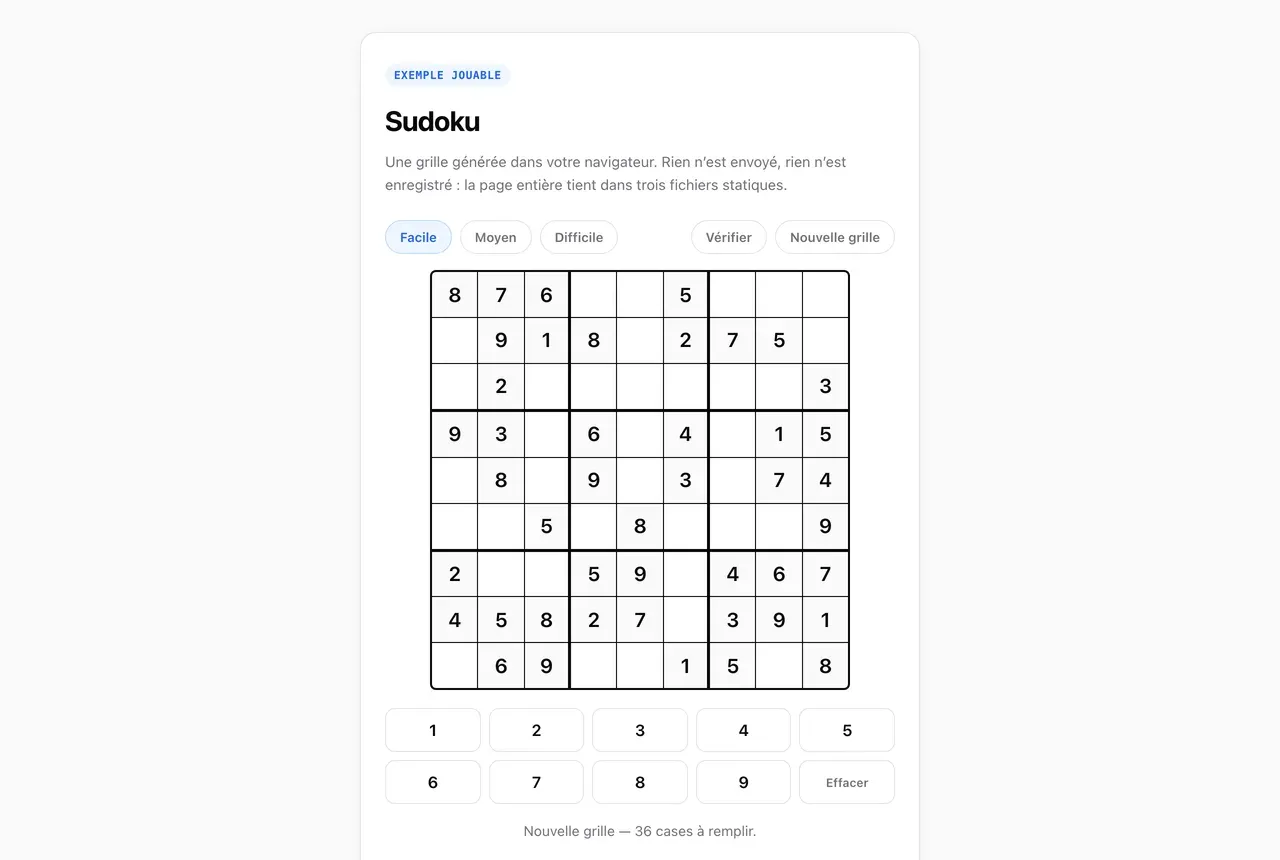 Une grille de sudoku remplie à moitié, avec ses chiffres en bleu